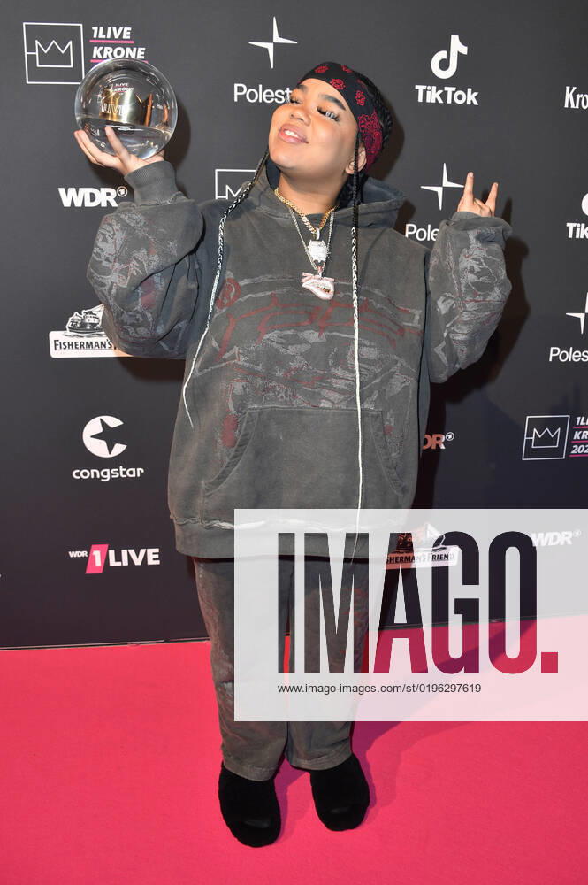 Zoe Wees at the 23 award ceremony of the 1Live Krone 2022 in the Jahrhunderthalle Bochum, 08 12 2022 Foto:xN.xKubelkax xFuturexImage