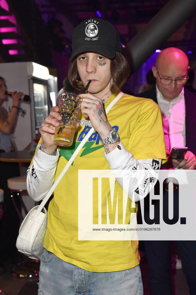 T Low at the 23 award ceremony of the 1Live Krone 2022 in the Jahrhunderthalle Bochum, 08 12 2022 Foto:xN.xKubelkax xFuturexImage
