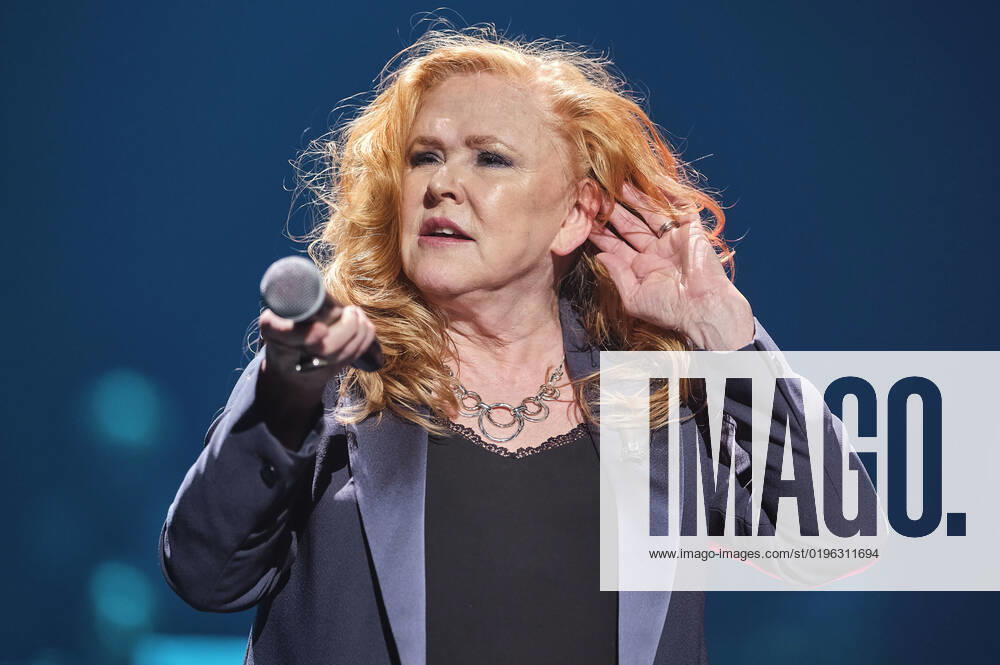 Carol Decker T Pau live at Night of the Proms 2022 at ZAG Arena Hannover, 08 12 2022 Foto:xU.xFuturexImage