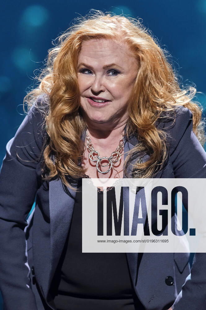 Carol Decker T Pau live at Night of the Proms 2022 at ZAG Arena Hannover, 08 12 2022 Foto:xU.xFuturexImage