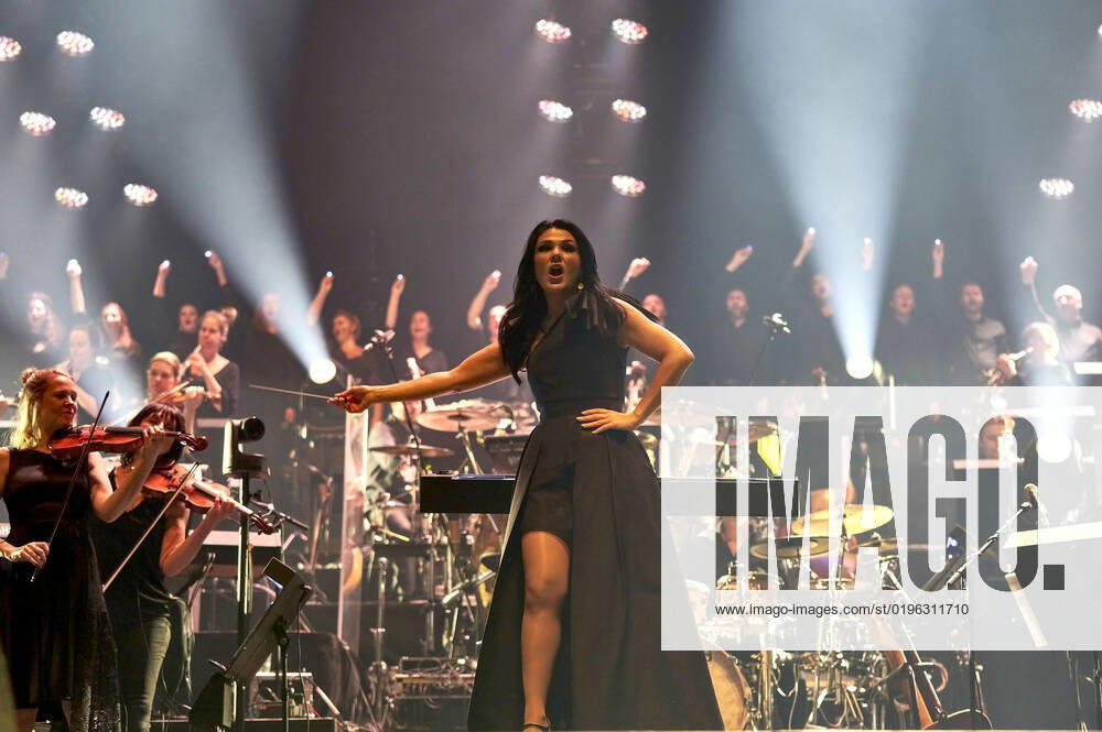Alexandra Arrieche live at the Night of the Proms 2022 at the ZAG Arena Hannover, 08 12 2022 Foto:xU.xFuturexImage