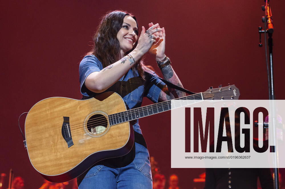 Amy Macdonald live at the Night of the Proms 2022 at the ZAG Arena Hannover, 08 12 2022 Foto:xC.xSpeidelx xFuturexImage