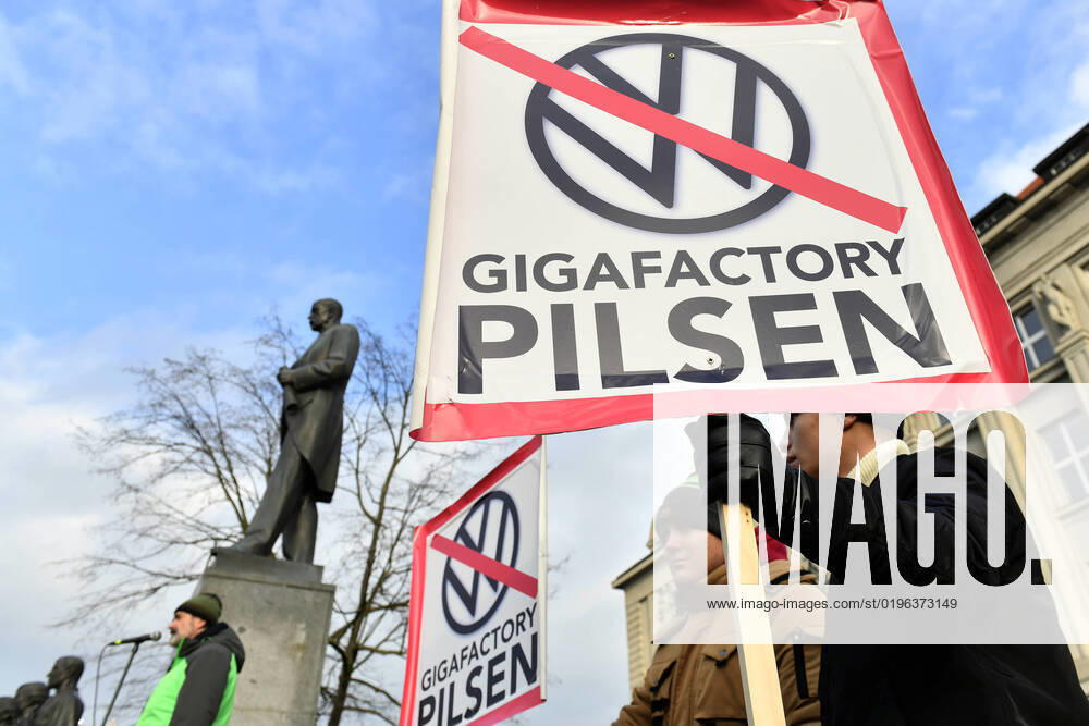 Czech Aviation Association organised the second protest against planned construction of Volkswagen (VW) EV battery factory at the reserve army airport Line at namesti T. G. Masaryka in Plzen, Czech Republic, today, on Saturday, December 10, 2022. (CTKxPhoto MiroslavxChaloupka) CTKPhotoP2022121004171 P2022121004171