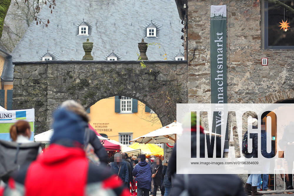 Wuppertal, Christmas market house castle Lüntenbeck NRW Germany