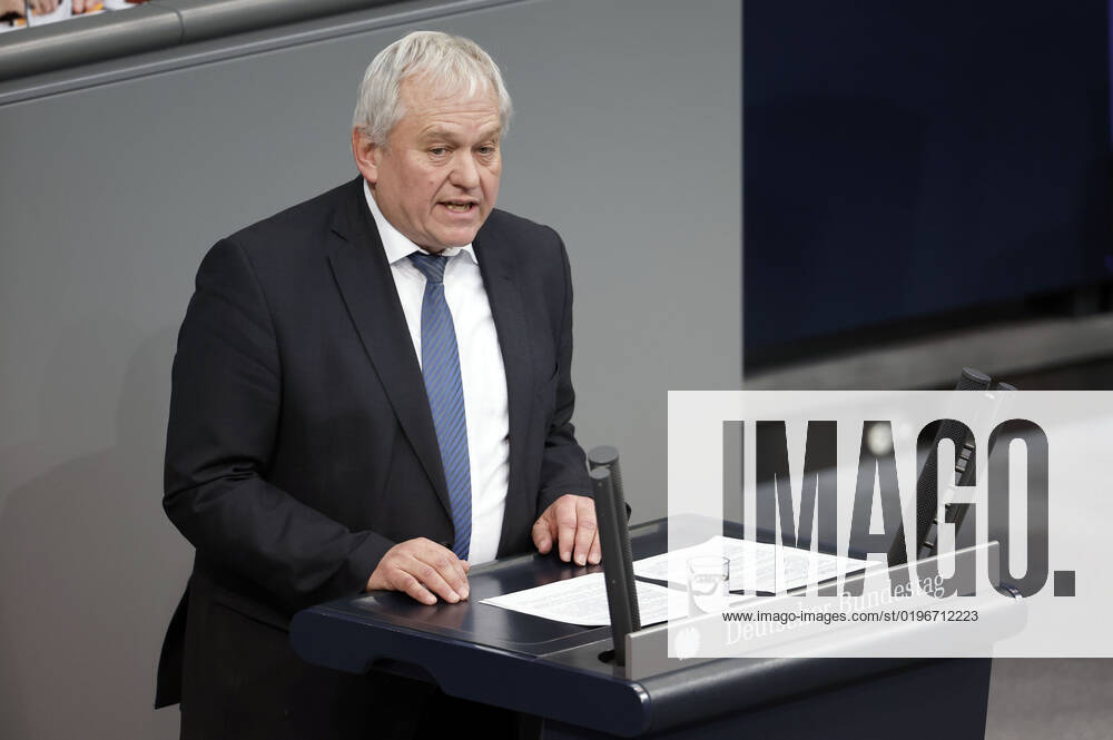 Thomas Hacker at the 77 session of the German Bundestag in the Reichstag building Berlin, 16 12 2022 Foto:xJ.xFuturexImage
