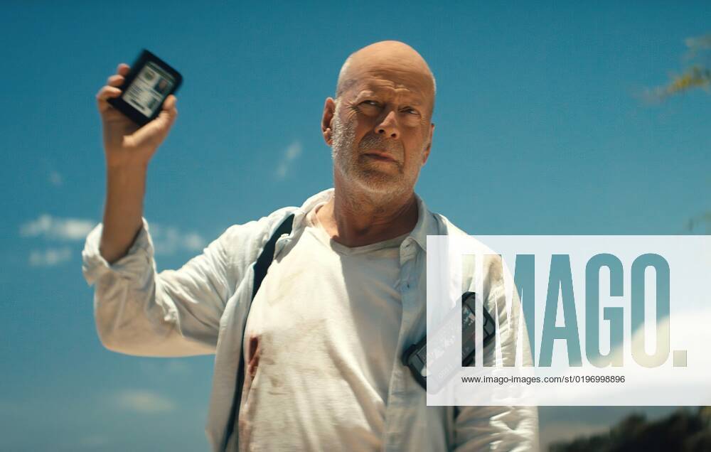 PARADISE CITY, Bruce Willis, 2022. Saban Films courtesy Everett Collection PUBLICATIONXNOTxINxCANxCHNxFRAxITAxJPNxNORxPOLxRUSxESPxUKxUSA