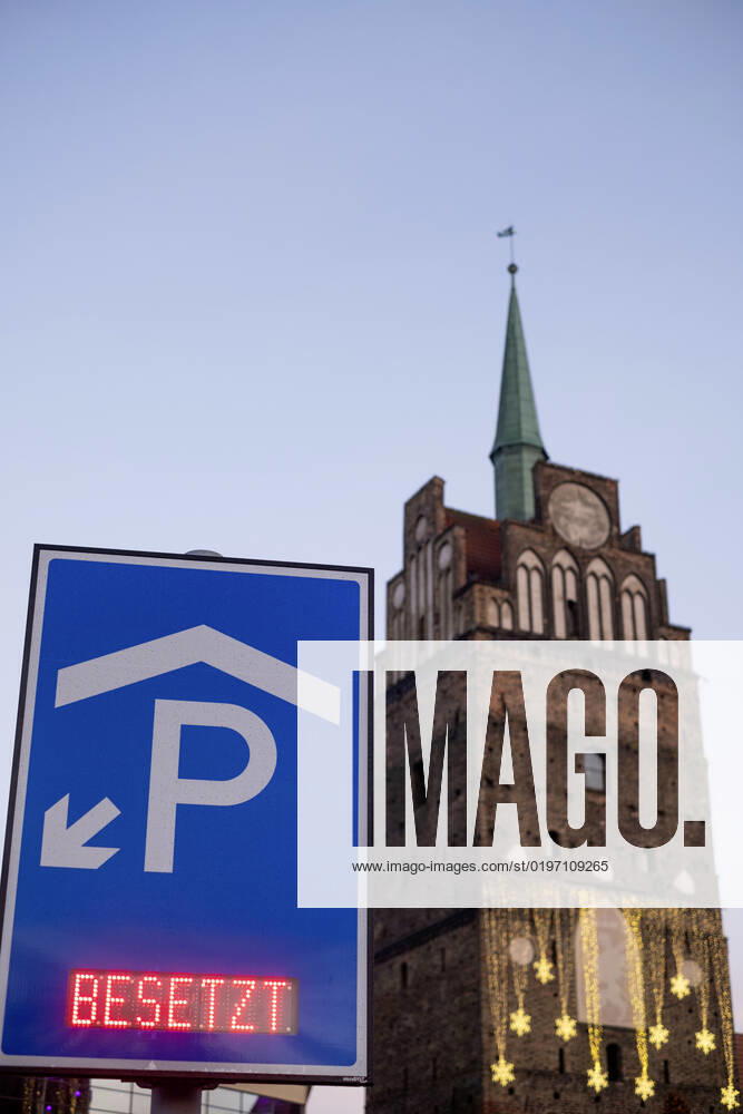 An overcrowded parking garage at the Rostock Christmas market at Kröpeliner Tor Northern Germanys largest Christmas market in the Hanseatic city of Rostock closes today ROSTOCK