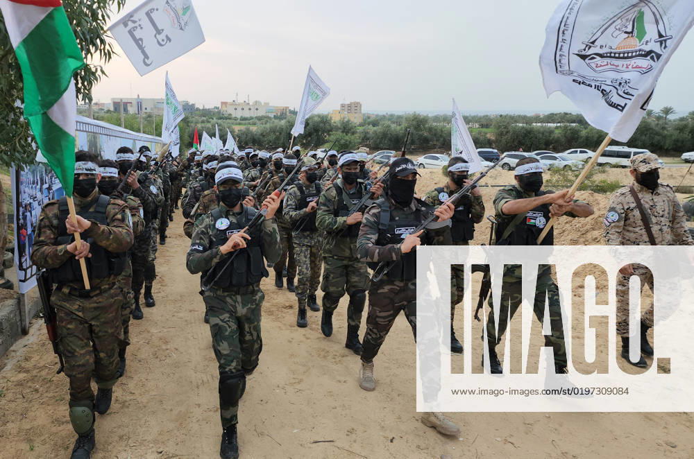 Militants of Al-Ansar Brigades, the military wing of the Palestinian al-Ahrar movement, participates in a military exercise, in Khan Younis in the southern of Gaza strip Militants of Al-Ansar Brigades, the military wing of the Palestinian al-Ahrar movement, participates in a military exercise, in Khan Younis in the southern of Gaza strip on January 01, 2023. Photo by Ashraf Amra apaimages Khan Younis Gaza Strip Palestinian Territory 010123_KHANYOUNIS_ASH_1_00 (18)