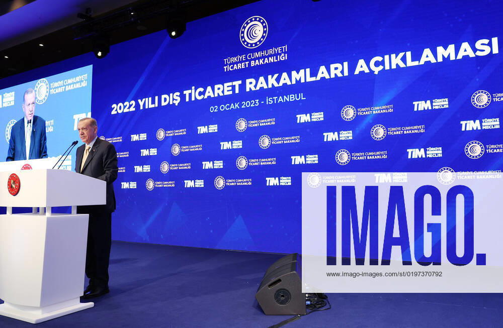 Türkei, Recep Tayyip Erdogan präsentiert Außenhandelszahlen für 2022 in Ankara Turkish President Recep Tayyip Erdogan participates in the Announcement of Foreign Trade Figures for the Year 2022 program in Ankara Turkish President Recep Tayyip Erdogan participates in the Announcement of Foreign Trade Figures for the Year 2022 program in Ankara on January 2, 2023. Photo by Turkish presidency apaimages Ankara Ankara Turkey 020123_ANKARA_TPO_00 (1)