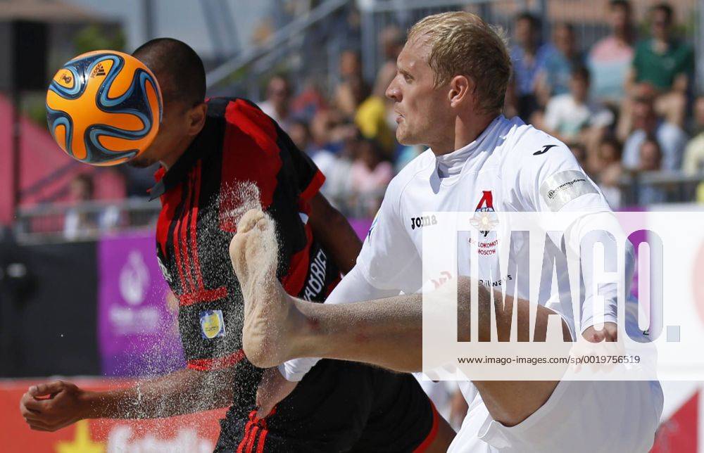 Barcelona, Spain - BARCELONA -03 may- SPAIN: Anatoly Peremitin in the final match between Lokomotiv Moscou and Flamengo, corresponding of the soccer beach Barcelona, played in the olimpic port of Barcelona, may 03, 2015. Photo: Joan Valls Urbanandsport Nurphoto Soccer beach Barcelona - ZUMAn230