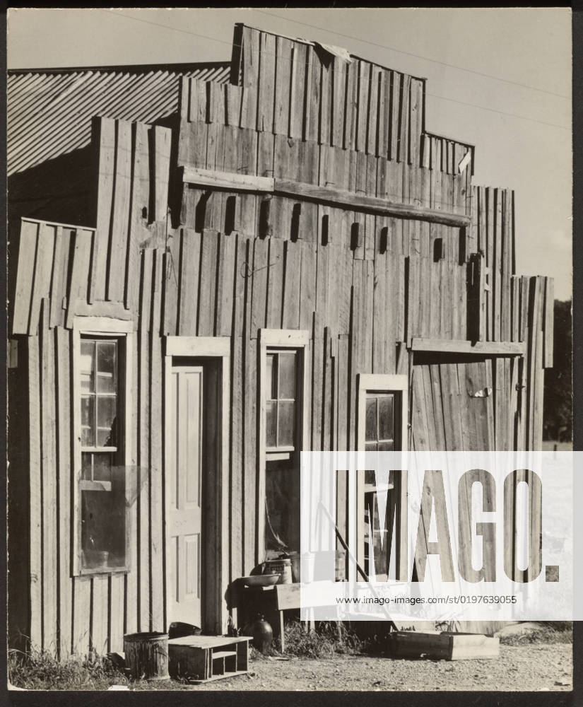 Tennessee Board-and-Batten. Walker Evans (American, 1903 - 1975)