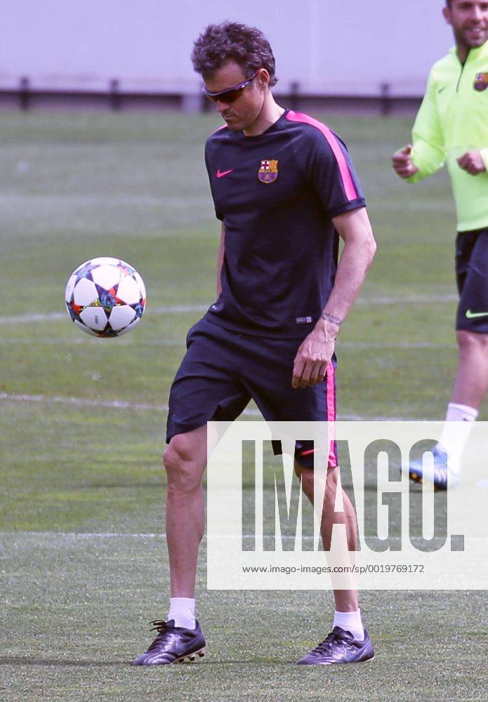 BARCELONA -05 mayo- ESPANA: Luis Enrique Martinez en el entrenamiento previo al partido de Liga de Campeones contra el Bayern Munich el 05 de mayo del 2015.
