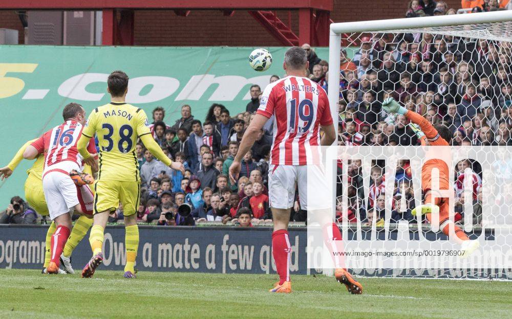 Stoke, England. Barclays Premier League. Stoke versus Tottenham Hotspur. Goal scored by Stoke City midfielder Charlie Adam (1-0). xRolandxHarrisonx ActionPlus11619249