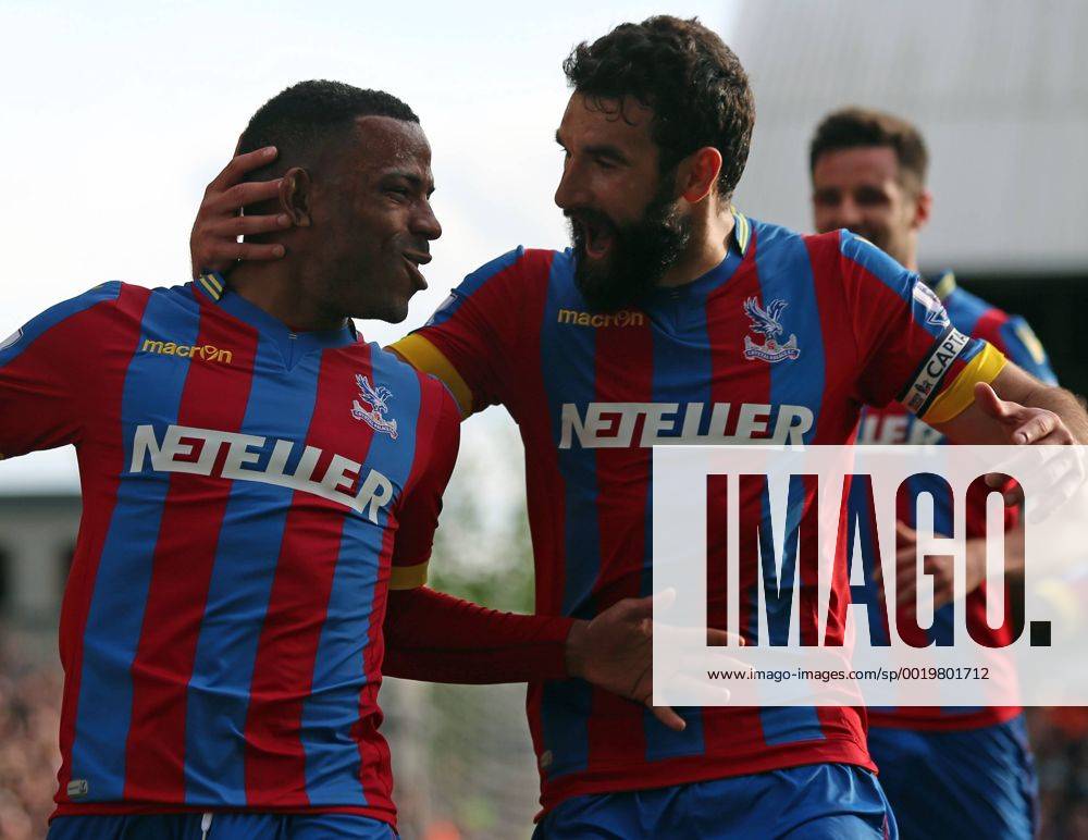 London, England. Barclays Premier League. Crystal Palace versus Manchester United ManU Jason Puncheon celebrates as he equalises from a free kick for 1-1 Hearnx ActionPlus11619470