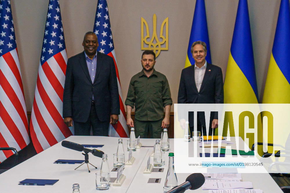 U.S. Secretary of Defense Lloyd Austin III, left, and U.S. Secretary of State Antony Blinken, right, traveled to Kyiv, Ukraine, on April 24, 2022, to meet with Ukrainian President Volodymyr Zelenskyy. (DoD photo)