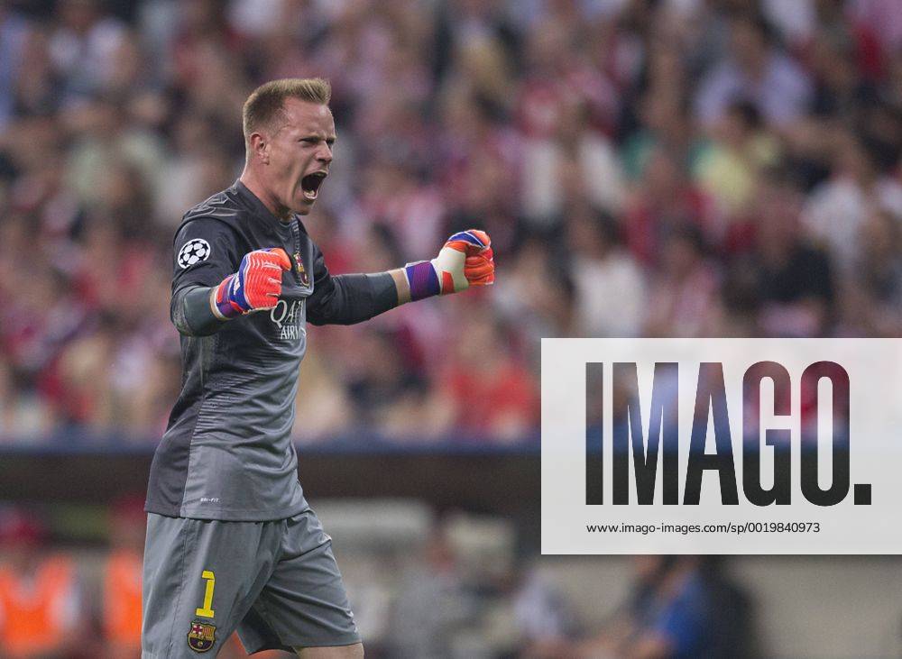 Torwart Marc-Andre TER STEGEN (FCBarcelona) jubelt Fussball international UEFA Championsleague, Saison 2014 2015, Halbfinale Rueckspiel: FC Bayern Muenchen - FC Barcelona Barca in Muenchen, Deutschland am 12.05.2015,