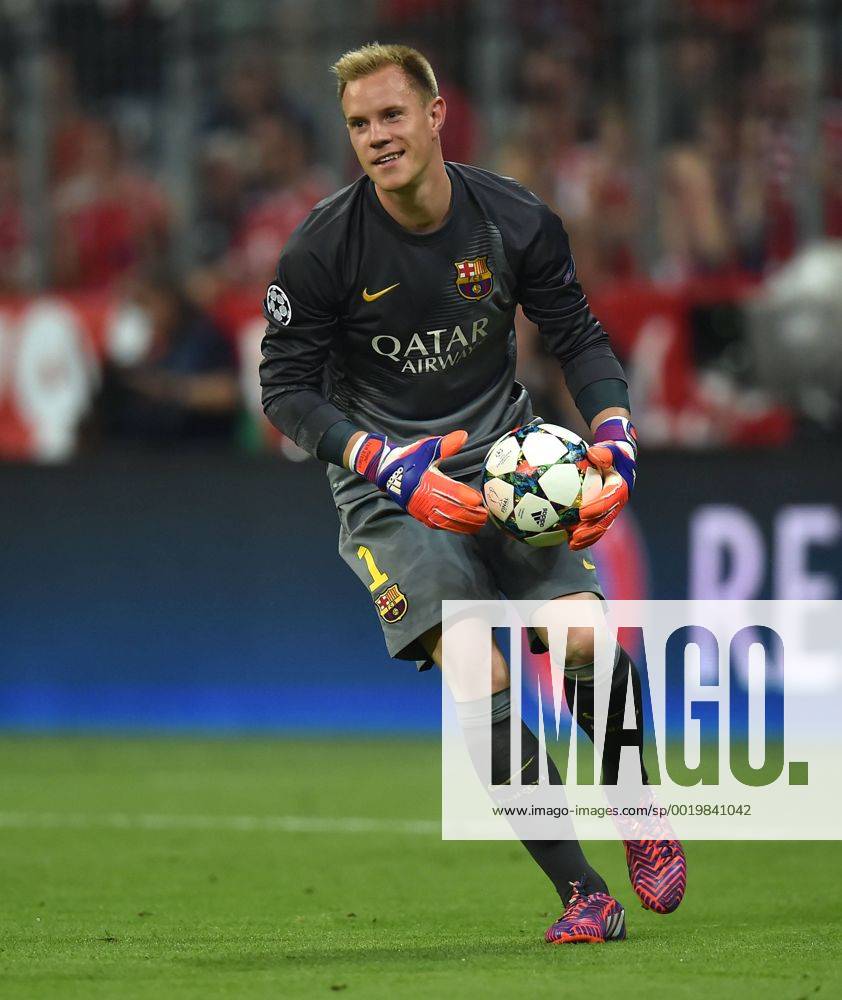 Fussball, Saison 2014 15, Champions League, 2014 15, Halbfinale, FC Bayern München - FC Barcelona Barca 3:2 Torwart Marc Andre ter Stegen (FC Barcelona)