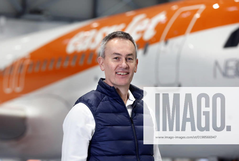 EasyJet CEO David Morgan Schoenefeld, 11 01 2023 David Morgen, CEO easyJet, stands in front of an Airbus A320 Neo during the opening of the new easyJet maintenance hangar at Berlin Brandenburg Airport, BER The entire European easyJet fleet is now maintained at the Schoenefeld site Schoenefeld Brandenburg Germany