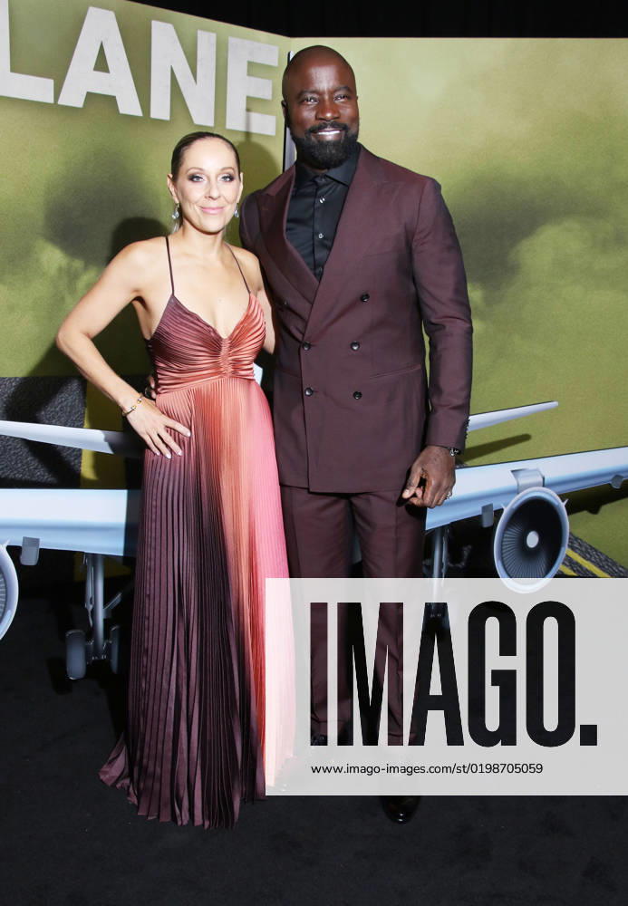 New York Premiere Of Lionsgate Plane at AMC Lincoln. Featuring: Mike Colter and Iva Colter Where: New York, New York, United States When: 10 Jan 2023 Credit: ROGER WONG INSTARimages.com Cover Images