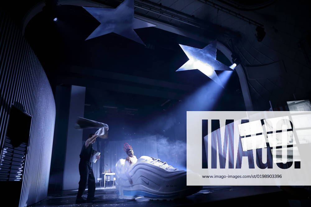 Till Wonka and Falilou Seck, f l , during the photo rehearsal for the play Amerika at Maxim Gorki Theater Berlin, January 12, 2023 By Franz Kafka Directed by Sebastian Baumgarten Stage Barbara Steiner Costumes Christina Schmitt Premiere is on 14 Janaur 2023 Maxim Gorki Theater Berlin Amerika