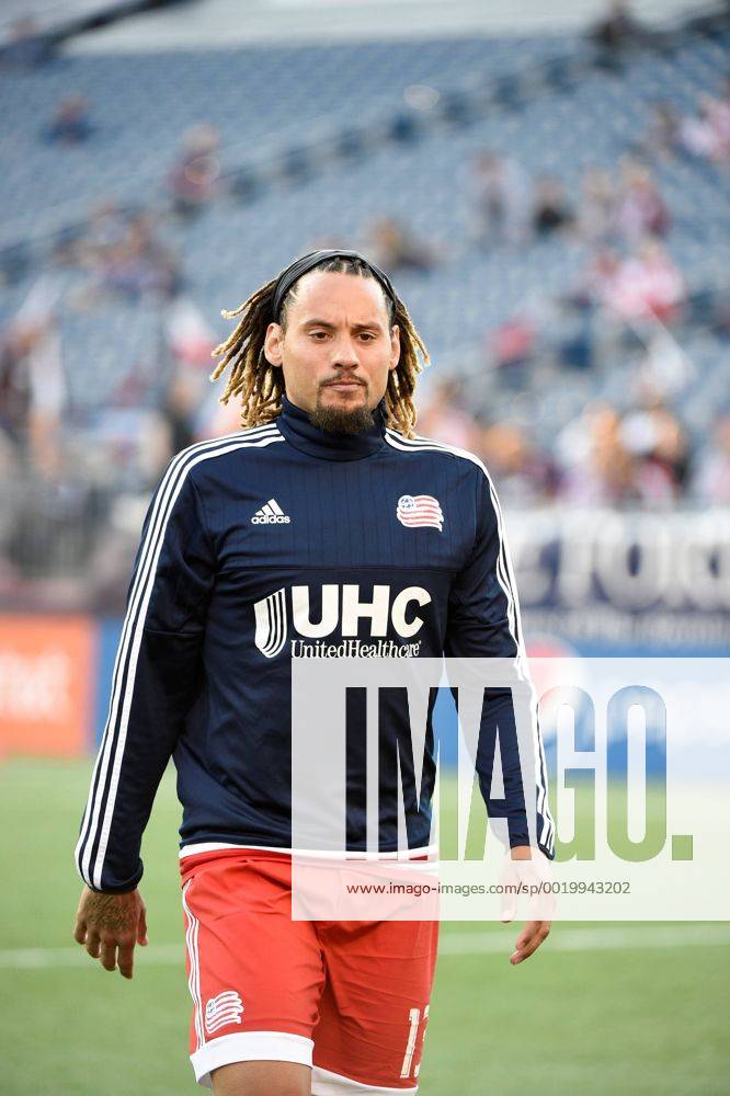 Foxborough, Massachusetts, U.S. - New England Revolution midfielder Jermaine Jones (13) prepares for the MLS Fussball Herren USA game between DC United and the New England Revolution held at Gillette Stadium in Foxborough Massachusetts. The New England Revolution and D.C. United ended the game tied 1-1. Eric Canha CSM MLS 2015: DC United vs Revolution MAY 23 - ZUMAc04_