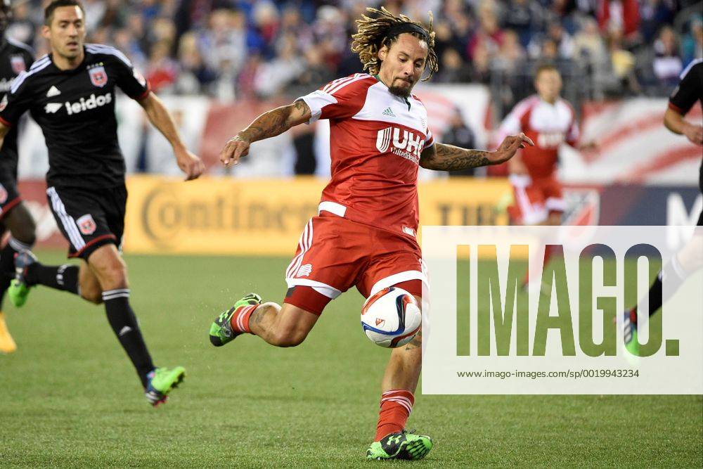 Foxborough, Massachusetts, U.S. - New England Revolution midfielder Jermaine Jones (13) shoots the ball during the MLS Fussball Herren USA game between DC United and the New England Revolution held at Gillette Stadium in Foxborough Massachusetts. The New England Revolution and D.C. United ended the game tied 1-1. Eric Canha CSM MLS 2015: DC United vs Revolution MAY 23 - ZUMAc04_