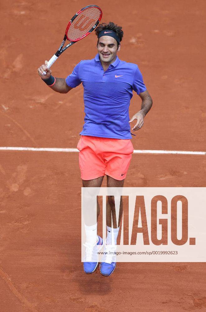 Roger Federer, SUI, during second round of 2015 French Open in Paris, 27 05 2015; -