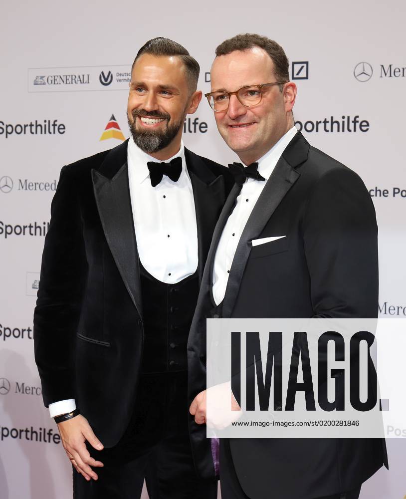 Frankfurt am Main, Festhalle The 52 Ball of Sports of the German Sports Aid CDU politician Jens Spahn and his husband Daniel Funke left HP