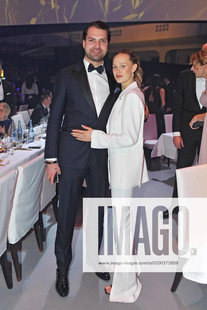 Ball of Sports Jimi Blue Ochsenknecht and Laura Marie Geissler on the occasion of the Ball of Sports on 21 01 2023 in the Festhalle Frankfurt Main 20230121MWI56328