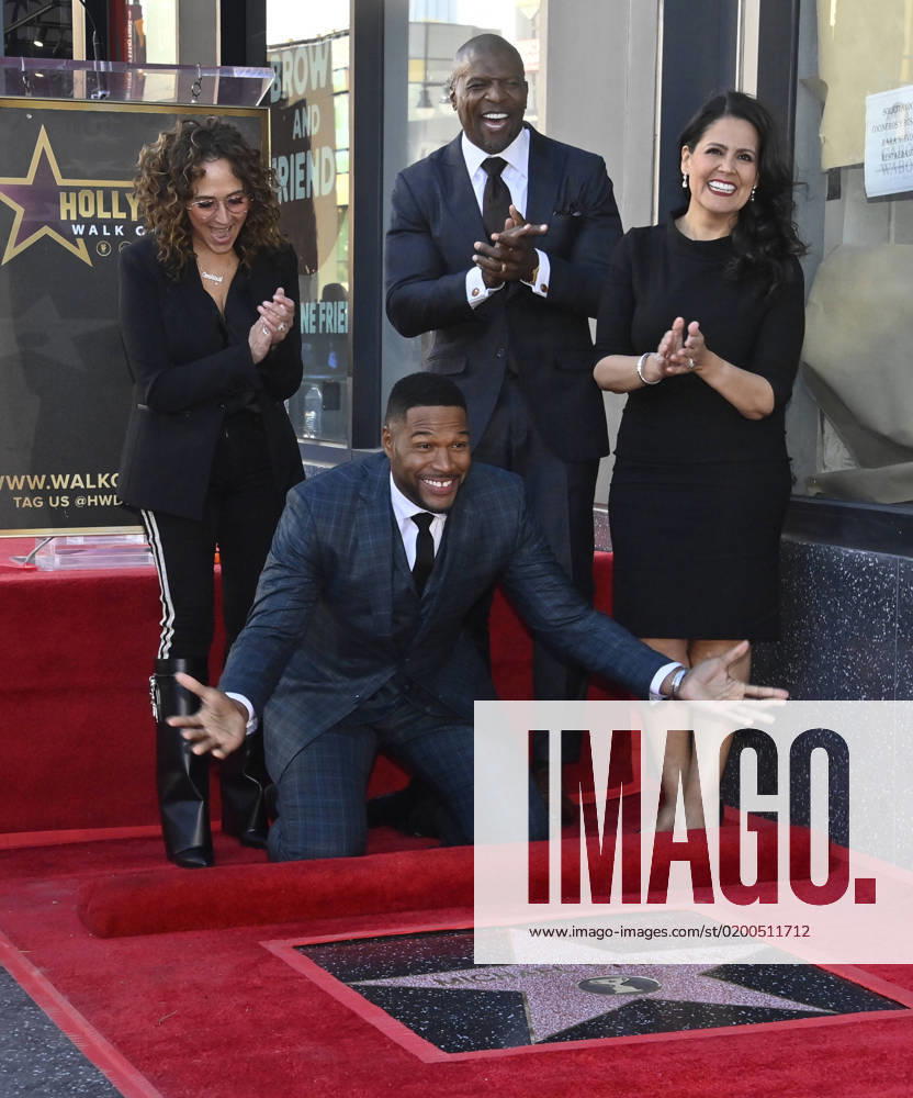 TV personality and former NFL player Michael Strahan celebrates during an unveiling ceremony honoring him with the 2,744th star on the Hollywood Walk of Fame on Monday, January 23, 2023. LAP2023012301 JIMxRUYMEN