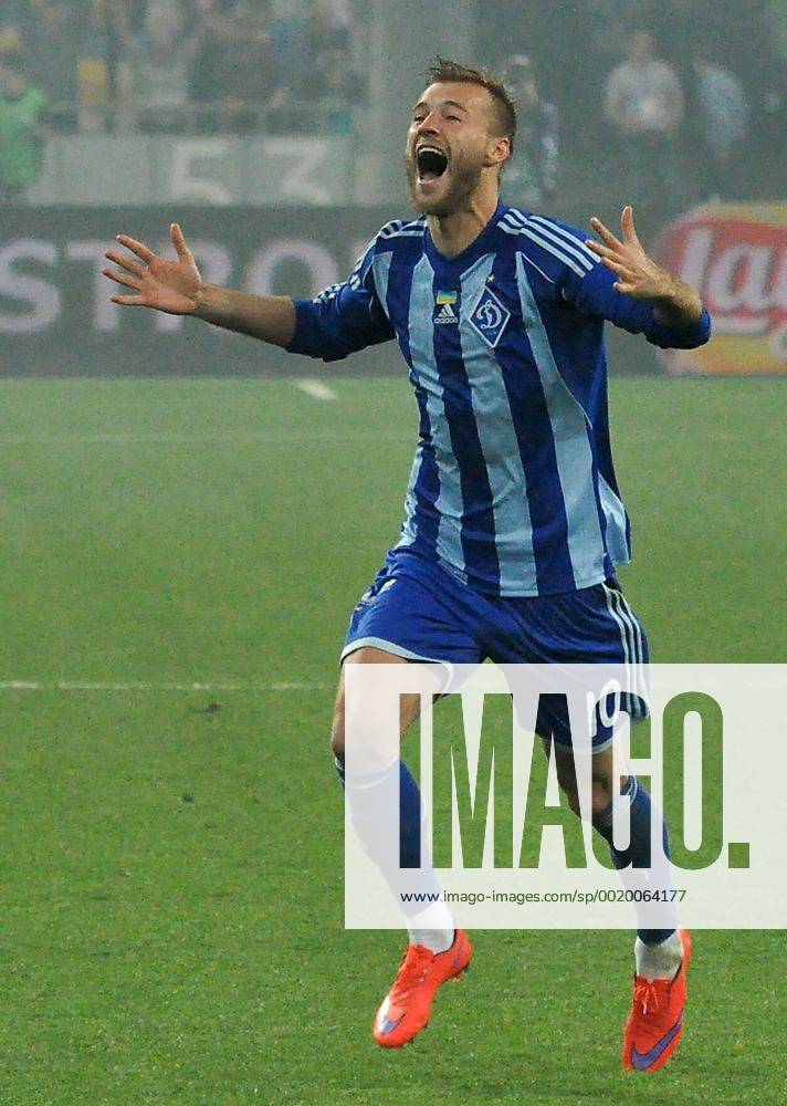 Aktuell Fußball, Ukraine, Pokalfinale, Dynamo Kiew - FC Shaktar Donetsk June 4, 2015 - Kiev, Ukraine - Andriy Yarmolenko Dynamo, celebrates his victory over FC Dynamo Kiev FC Shakhtar Donetsk in the Ukrainian Cup final at the Olympic Stadium in Kiev, Ukraine on June 04, 2015 Dynamo Kiev won at Shakhtar Donetsk in the Ukrainian Cup - ZUMAn230
