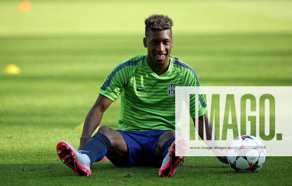 Fussball Champions League Finale 2014 2015 im Oylmpiastadion Berlin, Abschlusstraining Juventus Turin. Kingsley Coman (Juventus Turin)