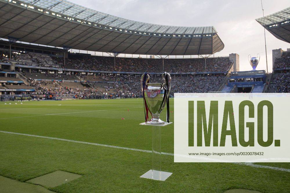 The Champions League trophy on display - Juventus Turin vs. FC Barcelona - Champion s League Final - Olympic Stadium - Berlin - Germany - 06 06 2015 Pic Philip Oldham Sportimage .