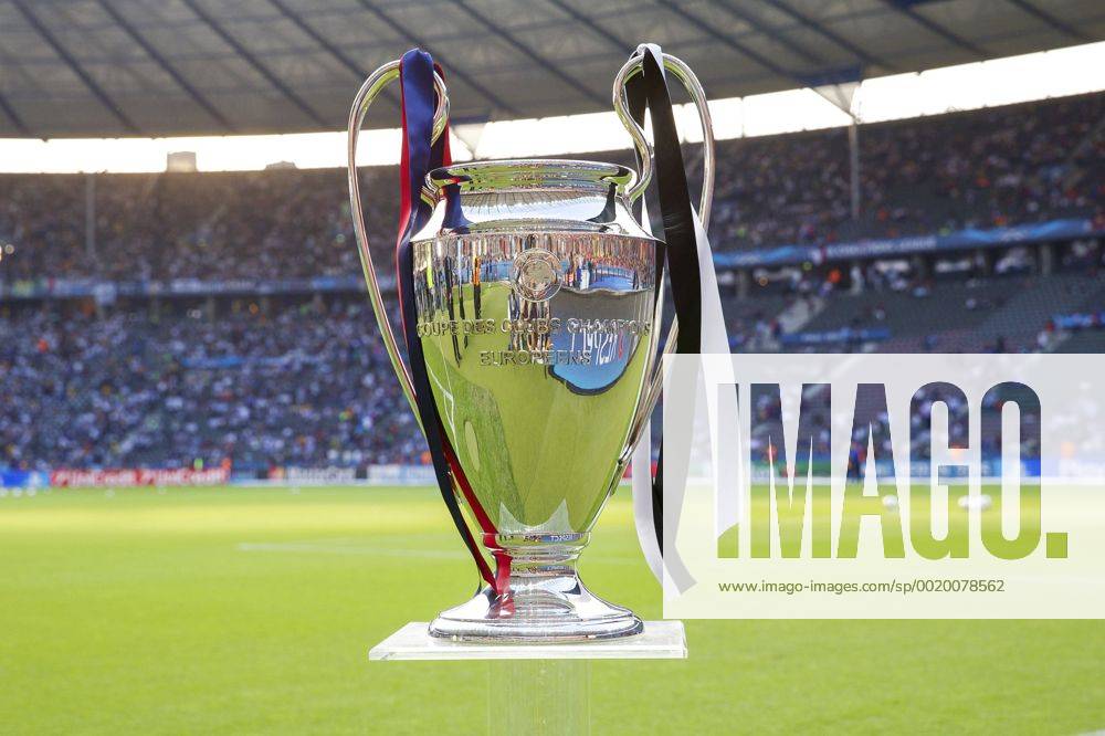 Champions League trophée, Coupe des clubs Champions Europeeens during the UEFA Champions League final match between Barcelona and Juventus on June 6, 2015 at the Olympic stadium in Berlin, Germany. FC Barcelona vs Juventus Turin Champions League final 2014 2015 IVx 3946055