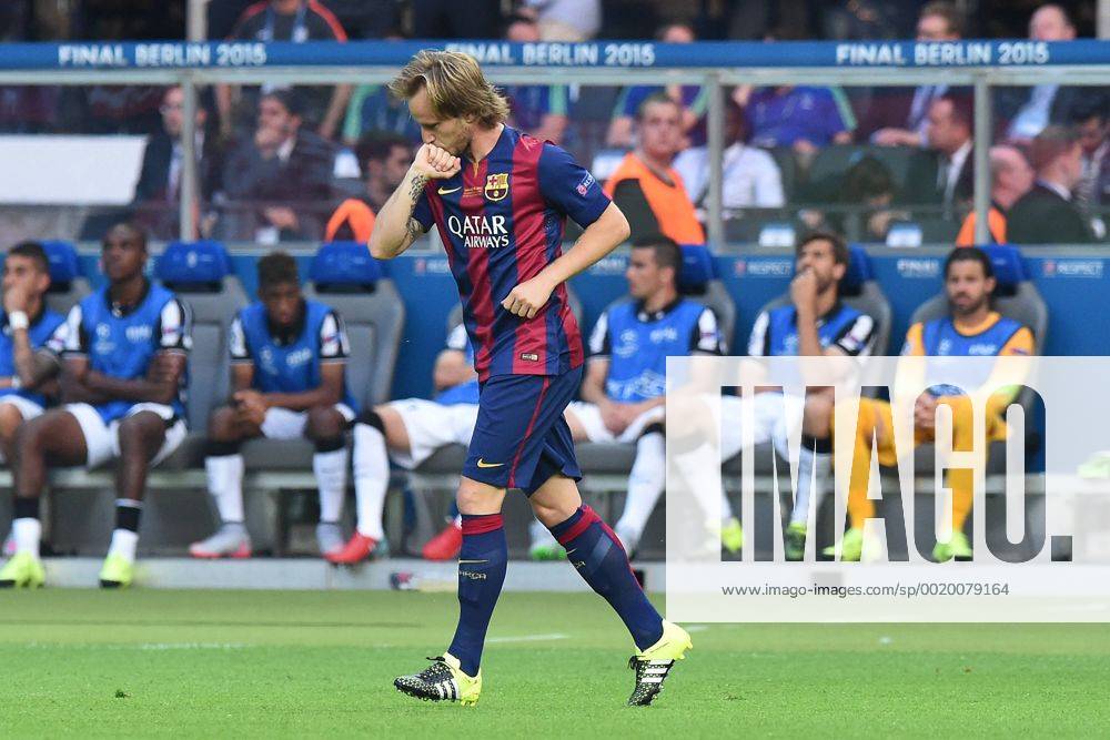 Fußball Champions League Finale Juventus Turin - FC Barcelona Barca am 06.06.2015 im Olympia Stadion in Berlin Torjubel zum 0:1 durch Ivan Rakitic ( Barcelona )