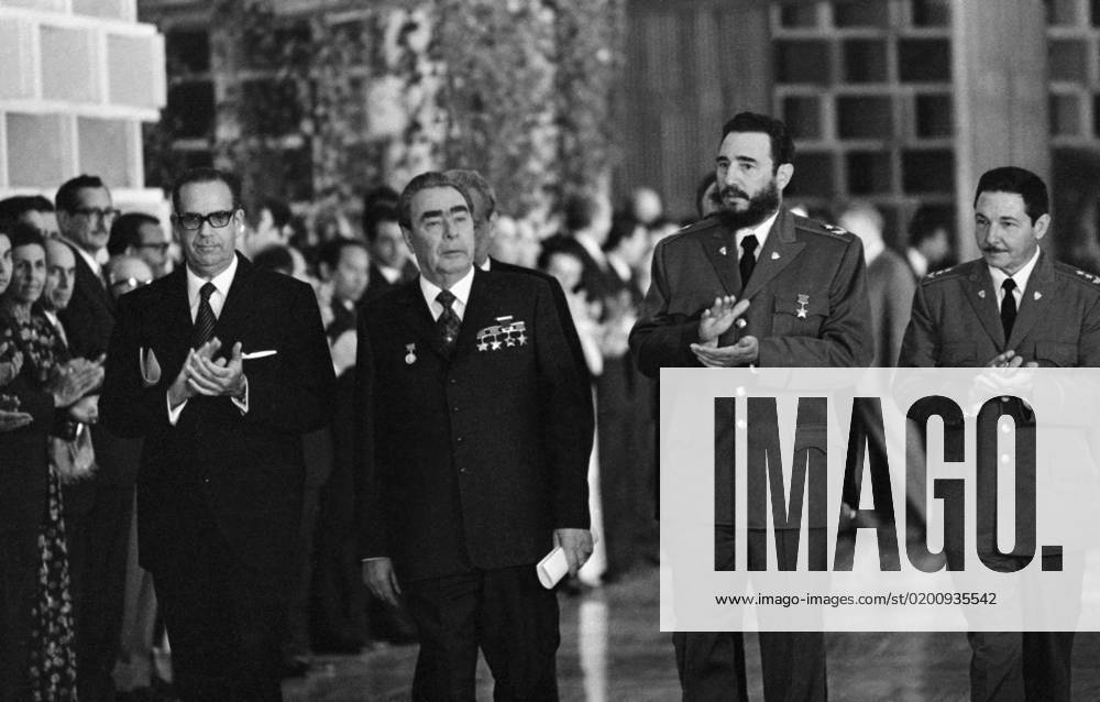 Havana, Cuba. President of the Republic of Cuba Osvaldo Dorticos Torrado, General Secretary of the Central Committee of the Communist Party of the Soviet Union Leonid Brezhnev, First Secretary of the Central Committee of the Communist Party of Cuba, Prime Minister of the Revolutionary Government of the Republic of Cuba Fidel Alejandro Castro Ruz and Second Secretary of the Communist Party of Cuba, Minister of the Cuban Revolutionary Armed Forces Raul Modesto Castro Ruz (L-R front) meet in the Central Committee of the Communist Party of Cuba. Vladimir Musaelyan, Valentin Sobolev TASS 17003925