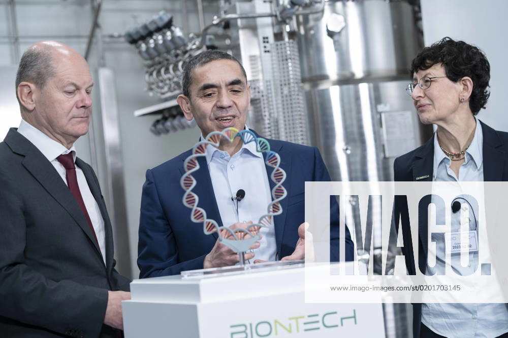 German Chancellor visits BioNTech on the occasion of the construction completion of the plasmid production in Marburg German Chancellor Olaf Scholz with Ugur Sahin, founder and CEO Biontech SE during his vi