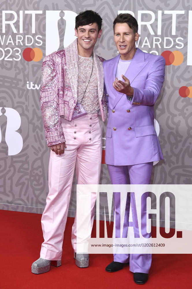 Tom Daly with husband Dustin Lance Black at the 43 BRIT Awards 2023 ceremony at the O2 Arena London, 11 02 2023. Foto:xS.xFuturexImage