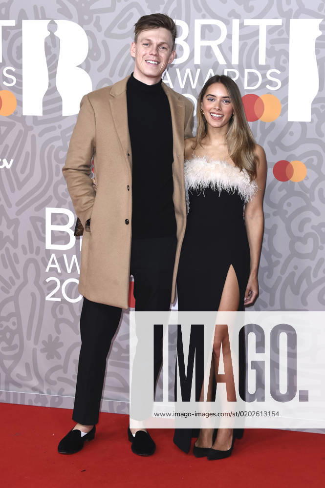 Casper Lee and Ambar Driscoll at the 43 BRIT Awards 2023 ceremony at the O2 Arena London, 11 02 2023. Foto:xS.xFuturexImage