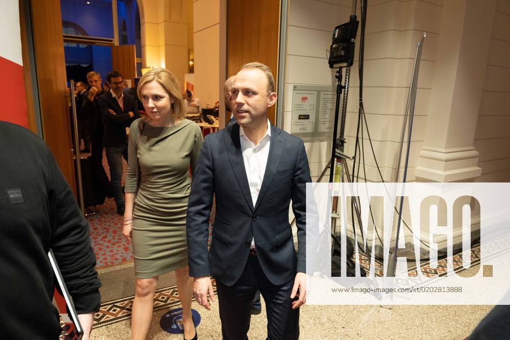 Berlin,Germany,Day of the repetition for the election to the House of Representatives of Berlin and to the district councils House of Representatives of Berlin Prussian Parliament Photo Sebastian Czaja FDP and his wife Katharina