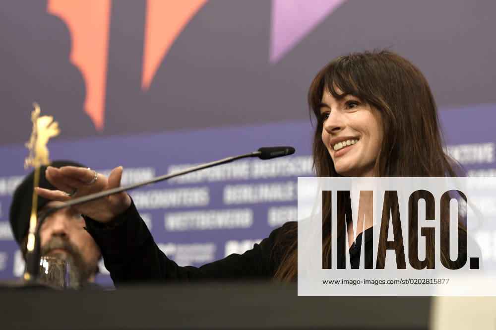 Anne Hathaway at the press conference for the feature film She Came to Me at the Berlinale 2023 73 Berlin International Film Festival at the Hotel Grand Hyatt Berlin, 16 02 2023. Foto:xC.xNiehausx xFuturexImage