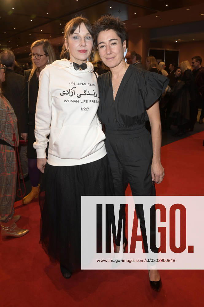 Meret Becker and Dunja Hayali at the festival opening and the premiere of the feature film She Came to Me at the Berlinale 2023 73 Berlin International Film Festival at the Berlinale Palast Berlin, 16 02 2023 Foto:xF.xFuturexImage