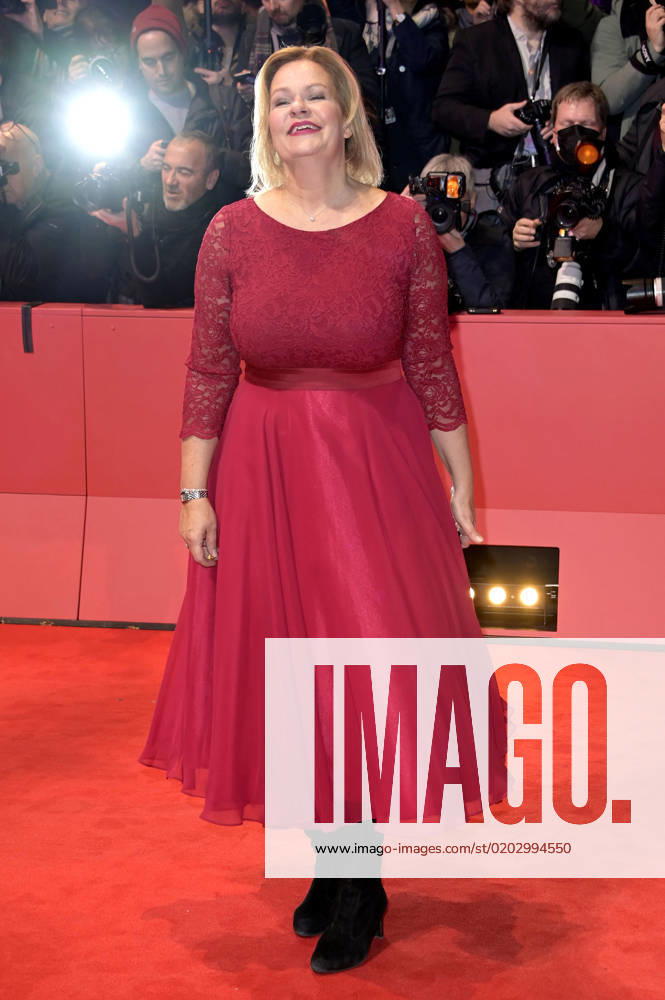 Nancy Faeser bei der Festivaleröffnung und der Premiere des Kinofilms She Came to Me auf der Berlinale 2023 73. Internationale Filmfestspiele Berlin im Berlinale Palast. Berlin, 16.02.2023 Foto:xF.xFuturexImage