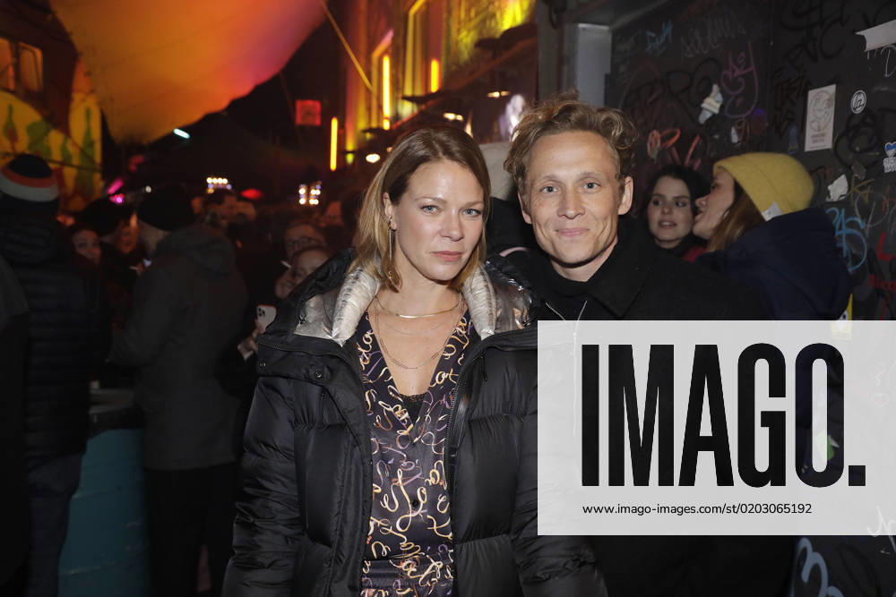 Jessica Schwarz and Matthias Schweighoefer at the Medienboard Berlinale Party on 18 02 2023 in Berlin Medienboard Berlinale Party 2023 in Berlin