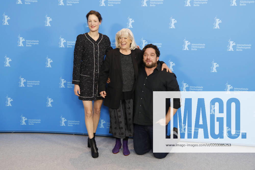 Vicky Krieps, Margarethe von Trotta and Ronald Zehrfeld at the photocall for the feature film Ingeborg Bachmann Reise in die Wüster at the Berlinale 2023 73 Berlin International Film Festival at the Hotel Grand Hyatt Berlin, 19 02 202 Foto:xD.xBedrosianx xFuturexImage