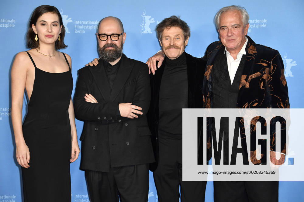 Eliza Stuyck, Vasilis Katsoupis, Willem Dafoe and Gene Bervoets at the premiere of the feature film Inside at the Berlinale 2023 73 Berlin International Film Festival at the Zoo Palast Berlin, 20 02 2023 Foto:xN.xKubelkax xFuturexImage