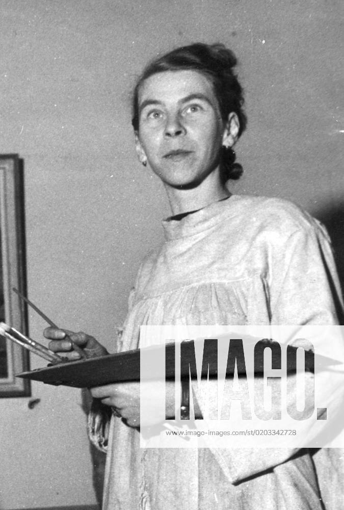 Helsinki 1950 Finnish writer and illustrator Tove Jansson 9 August 1914 Â- 27 June 2001 , the mother of the world famed children s books about the Moomintrolls This year, 2014, Tove Jansson would have turned 100 years old The picture shows her as an artist in Helsinki in 1950 Helsinki Finland