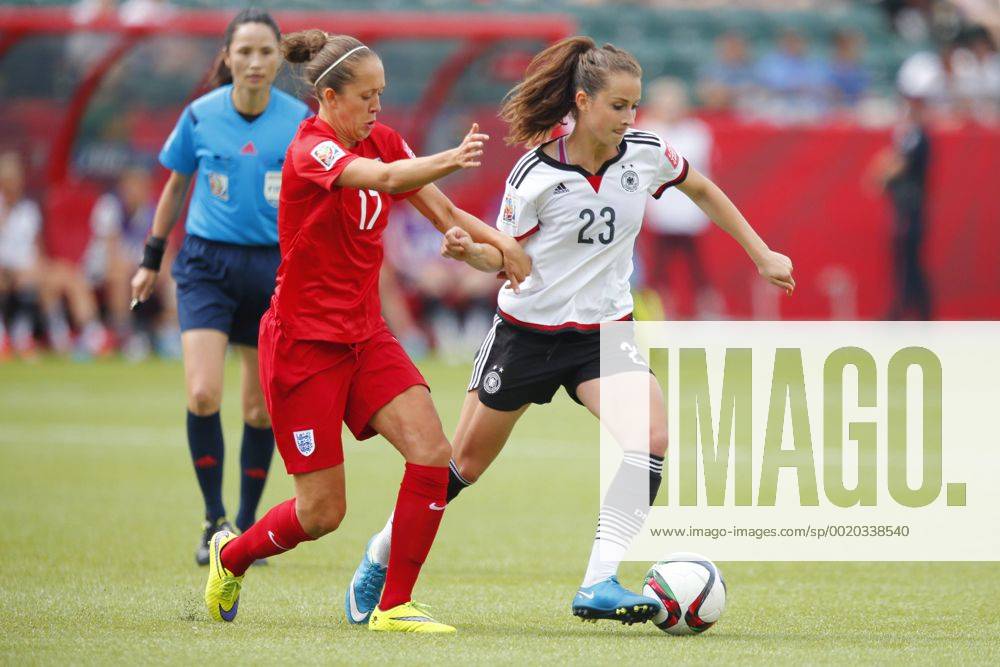 (L-R) Jo Potter (ENG), Sara Dabritz (GER), JULY 4, 2015 - Football Soccer : FIFA Women s World Cup Canada 2015 third place match between Germany 0-1 England at Commonwealth Stadium in Edmonton, Canada. NOxTHIRDxPARTYxSALES. (qdwa041738)