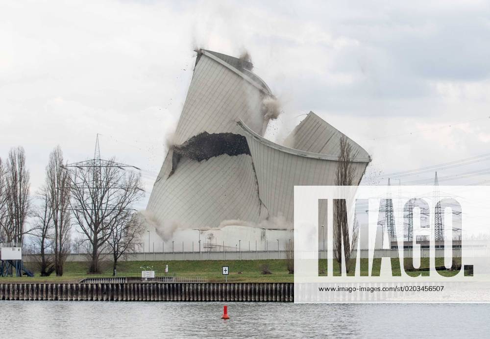 Biblis dismantling plant Second cooling tower of unit A to be demolished NAfter the first cooling tower of unit A in the Biblis dismantling plant was successfully brought to the ground at the beginning of February, the second c TG2023-0164