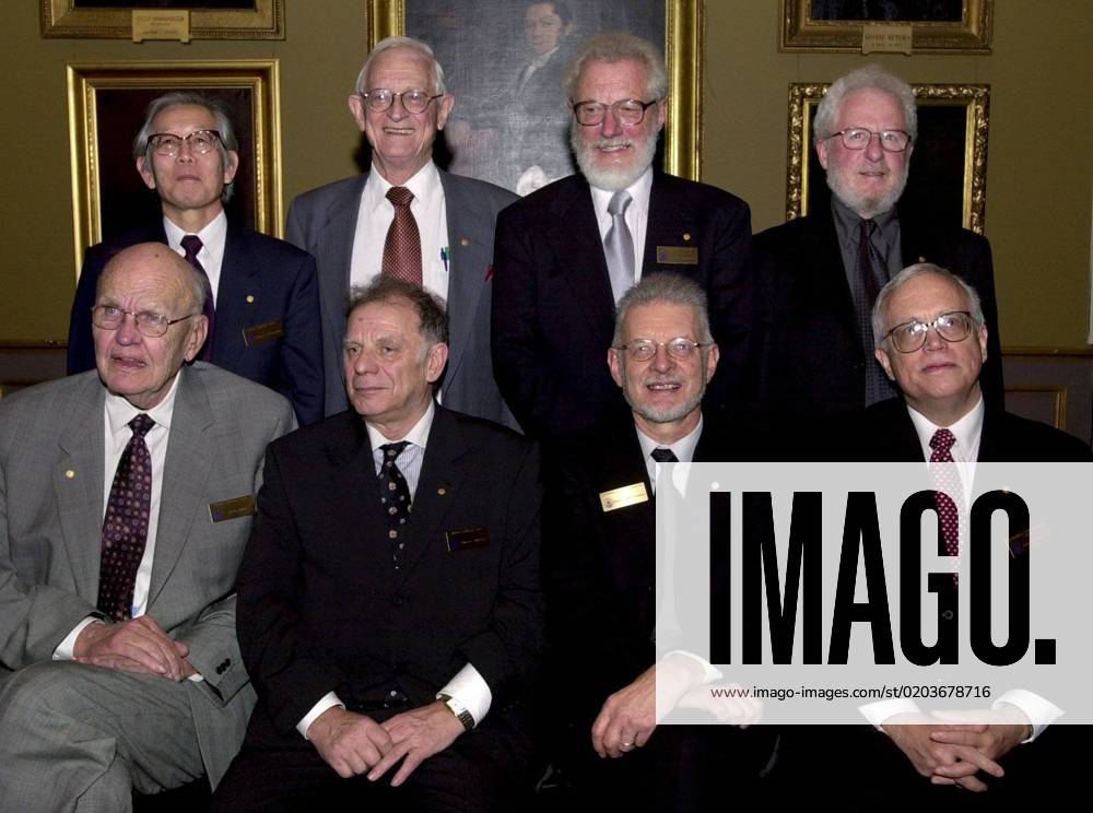 SCANPIX SWEDEN, 2000 12 07 Nobel Laureates in Chemistry, Physics and Economics During a press conference at the Royal Swedish Academy of Sciences Picture back row from left Hideki Shirakawa chemistry, Alan G MacDiarmid chemistry, Herbert Kroemer physics and Alan J Heeger chemistry front row from left Jack S Kilby physic
